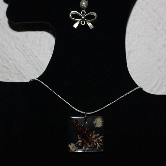 Collier de résine Astra