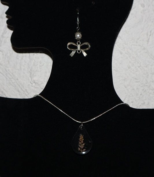 Collier de résine Astra