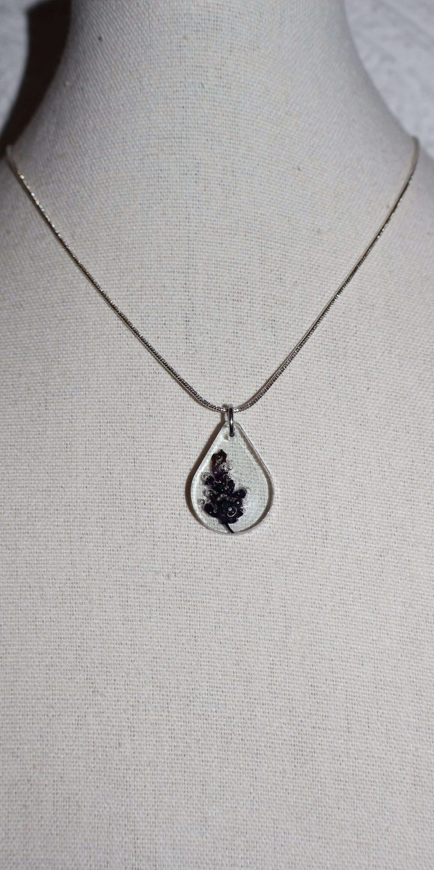 Collier de résine Astra