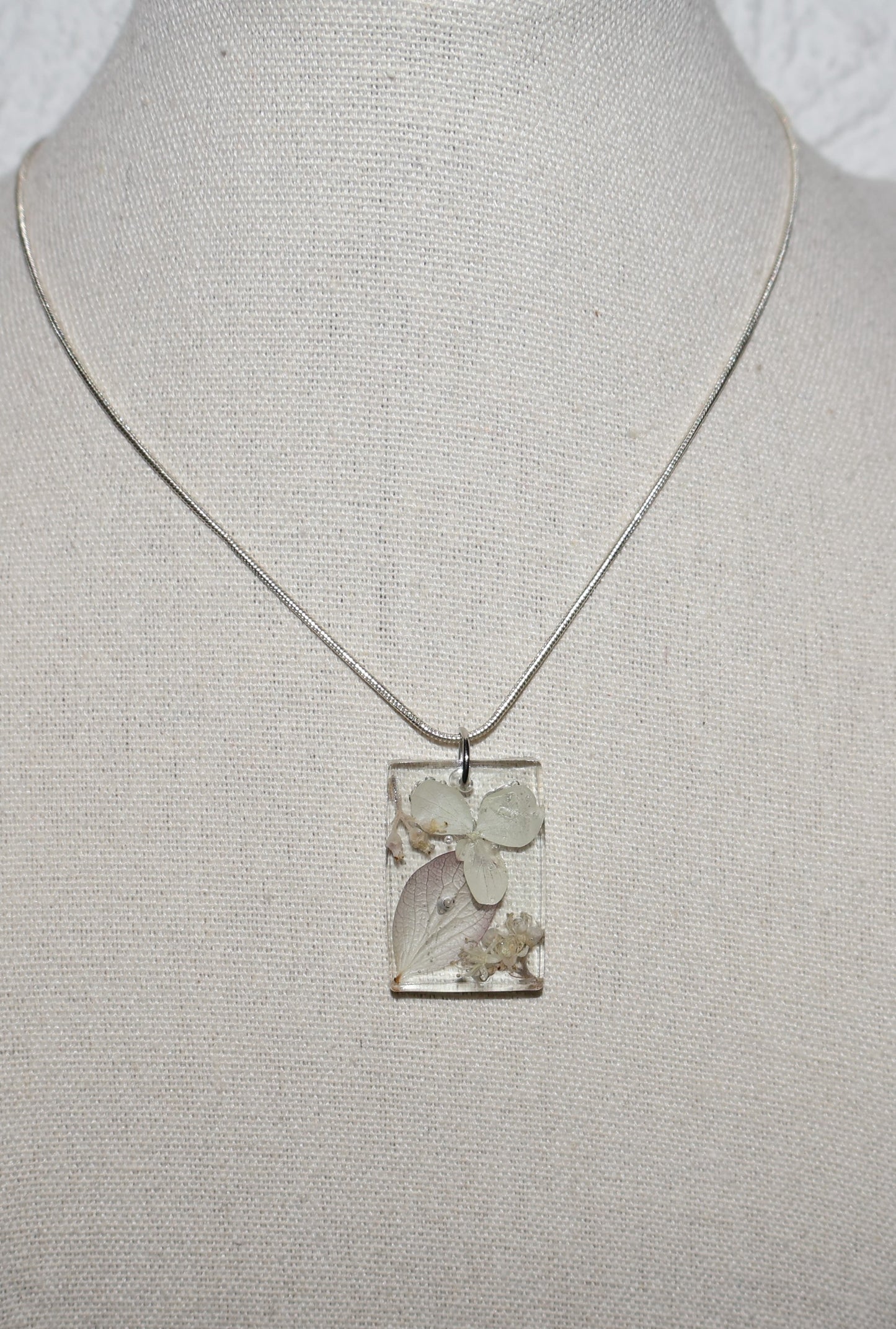Collier de résine Astra