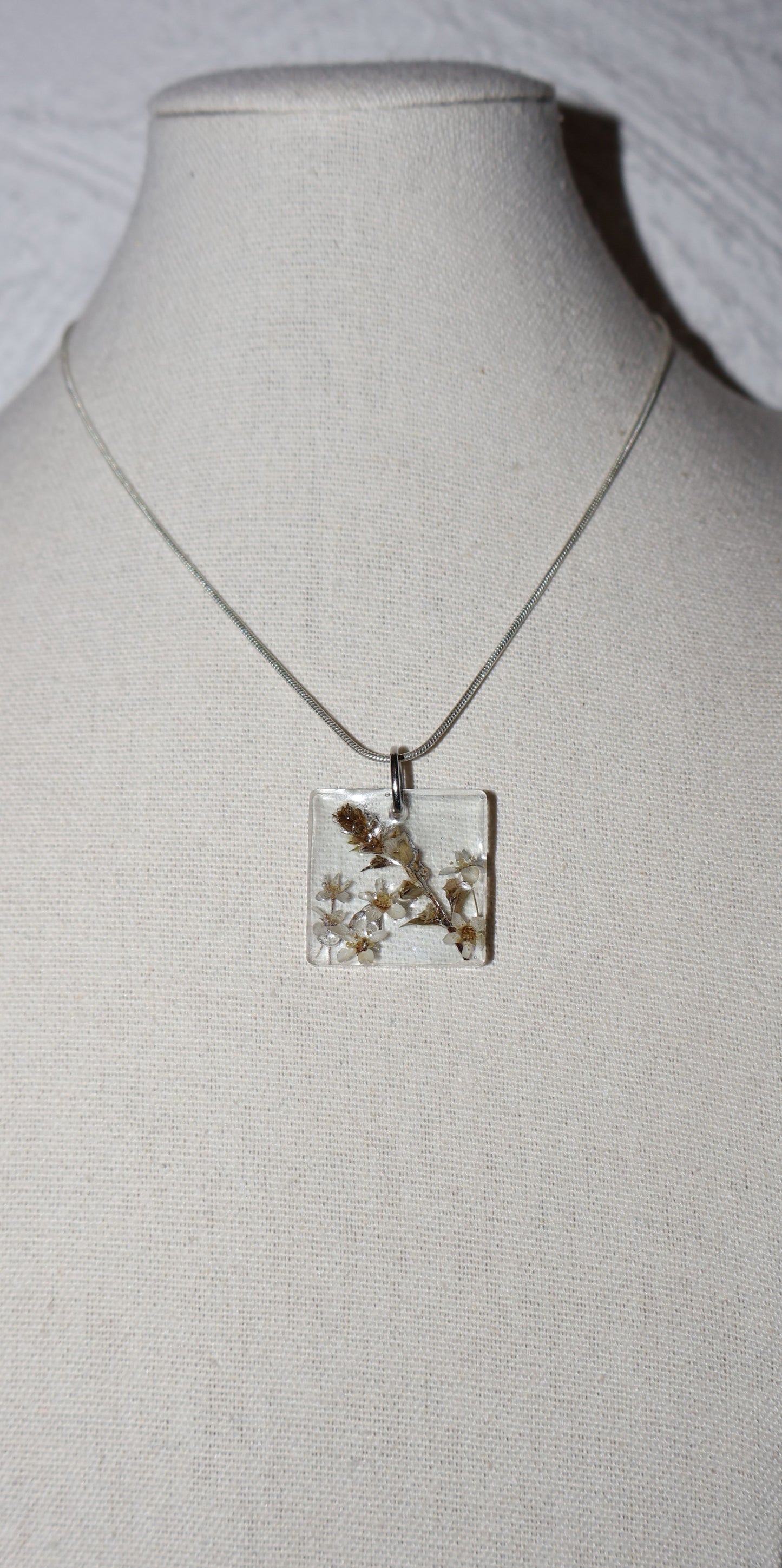 Collier de résine Astra