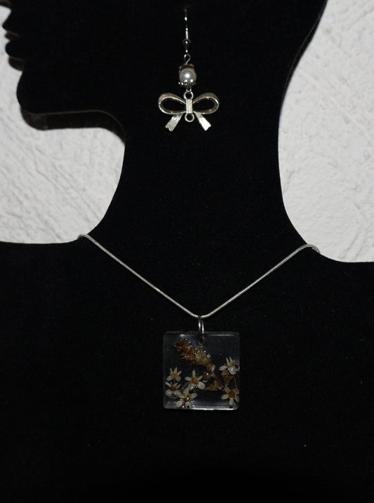 Collier de résine Astra
