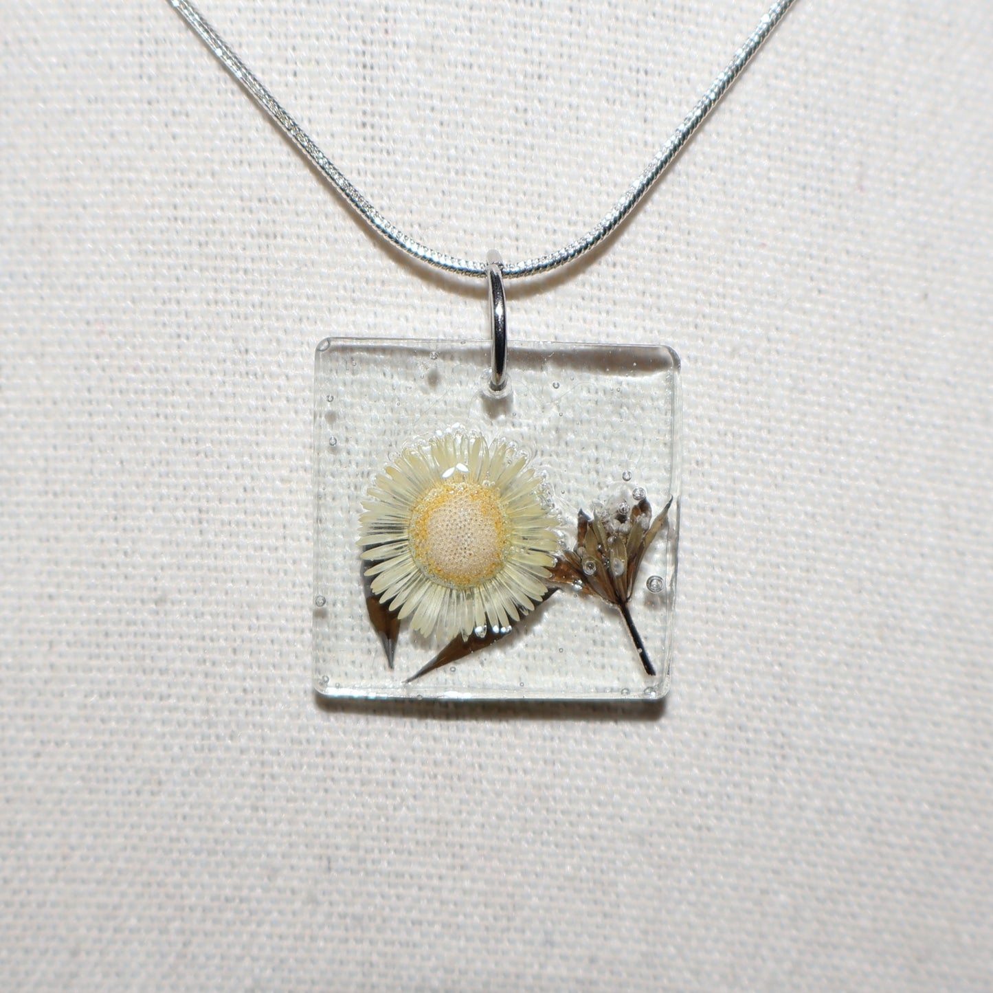 Collier de résine Astra