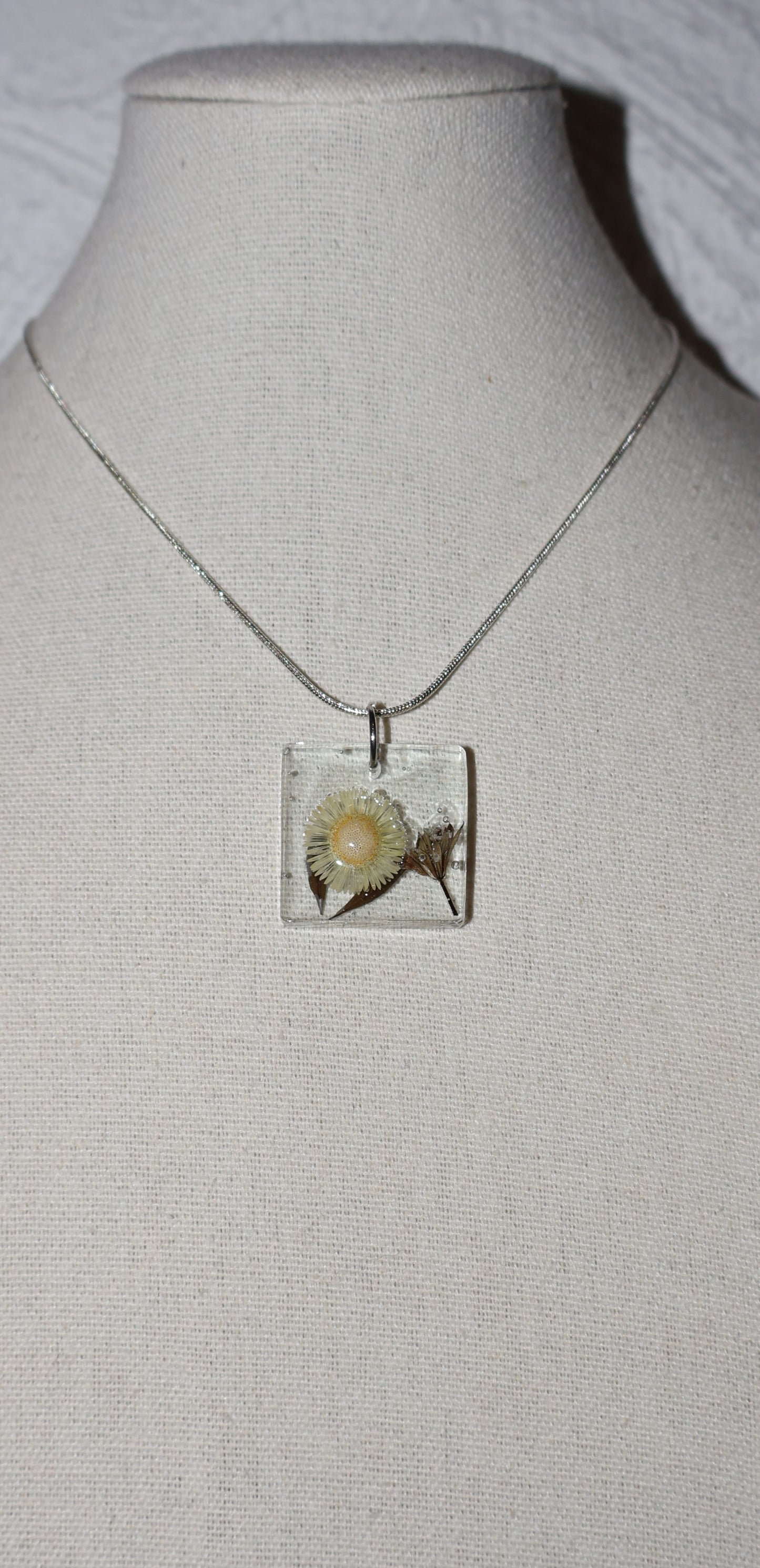 Collier de résine Astra