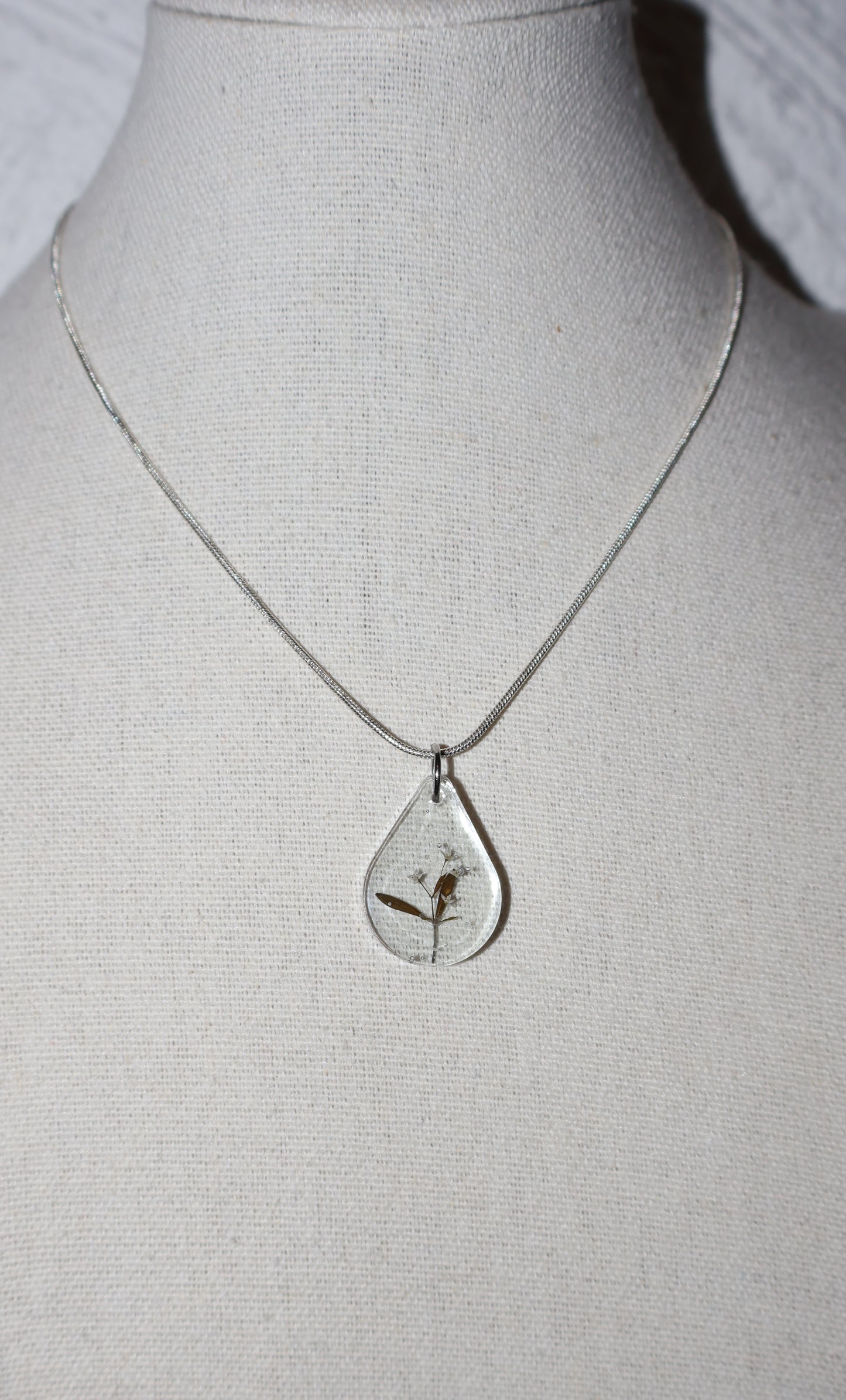 Collier de résine Astra