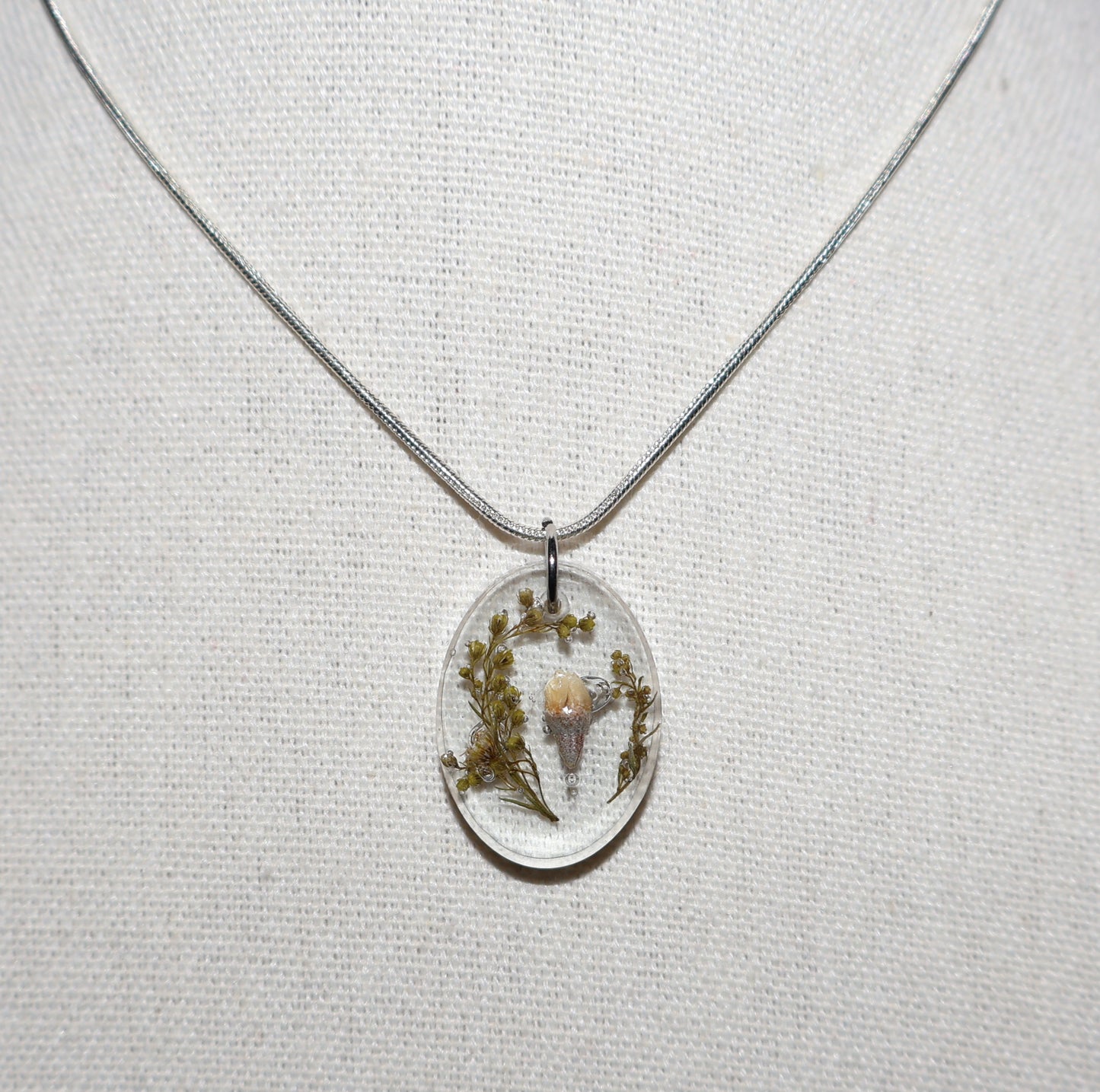Collier de résine Astra