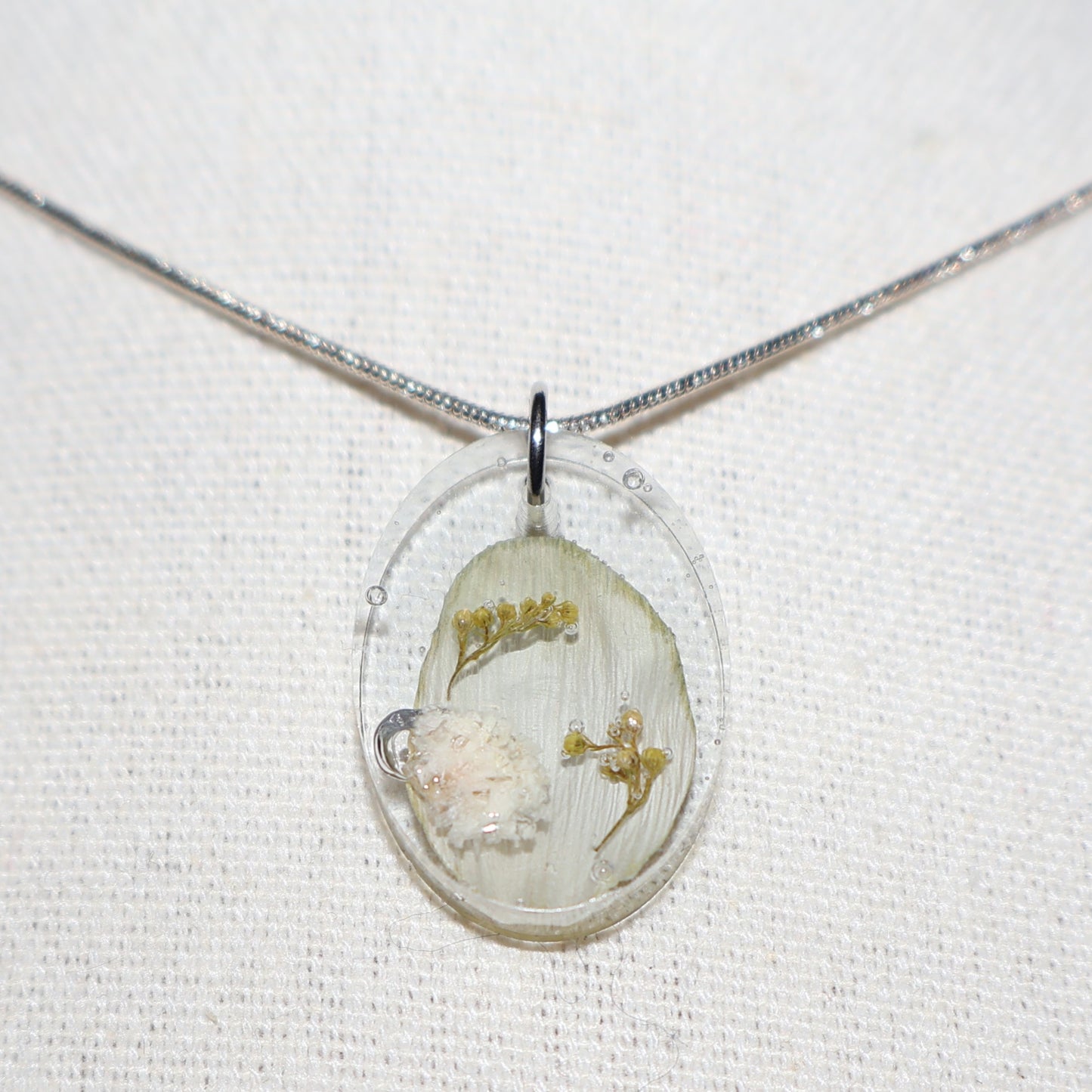 Collier de résine Astra