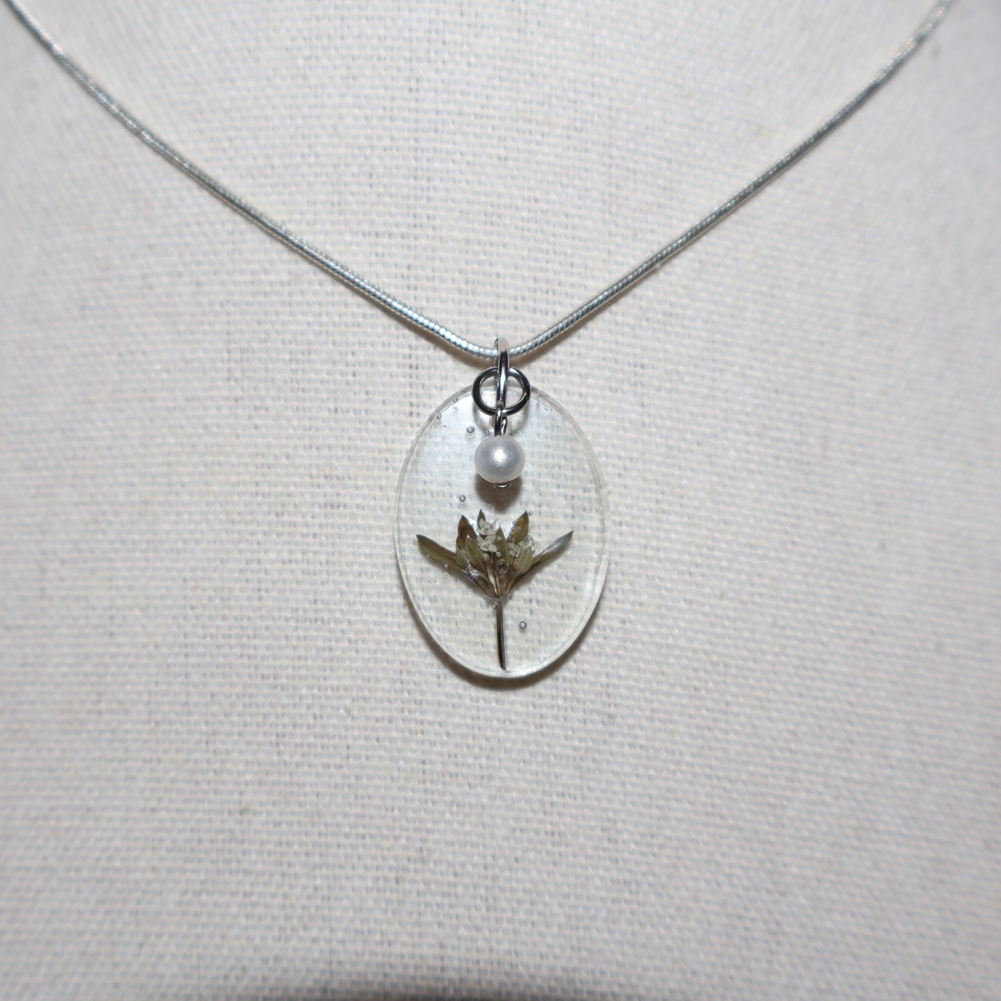 Collier en résine Astra