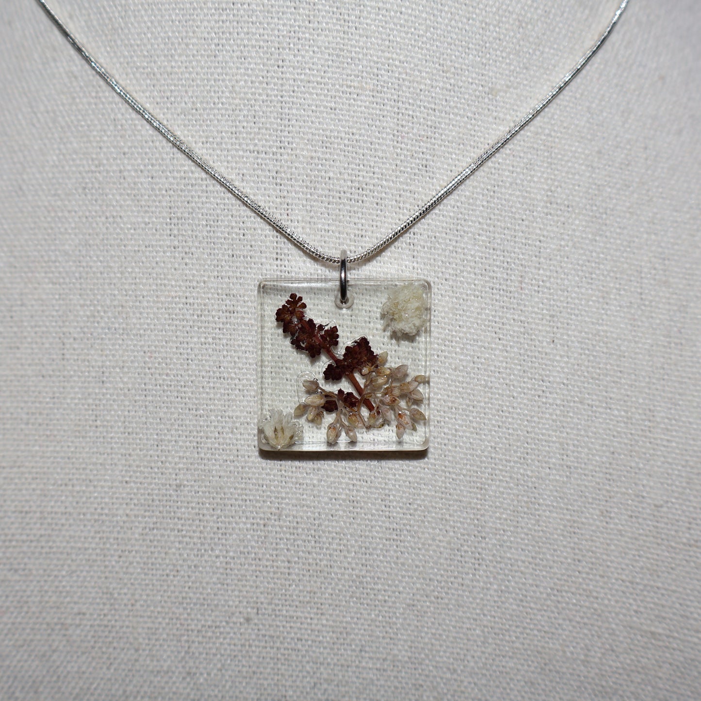 Collier de résine Astra