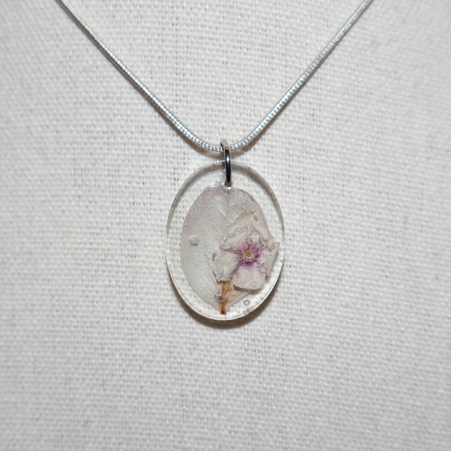 Collier de résine Astra