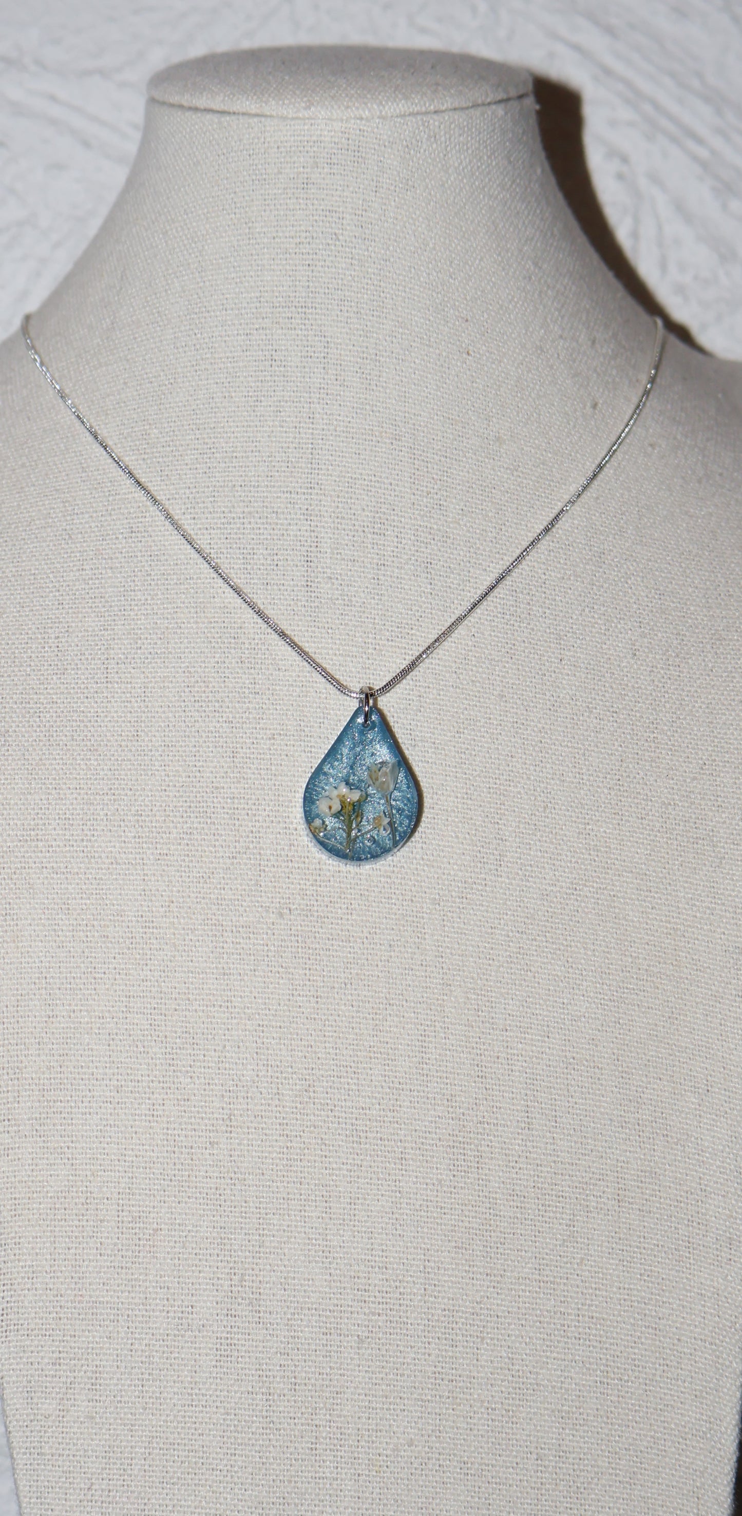 Collier de résine Astra