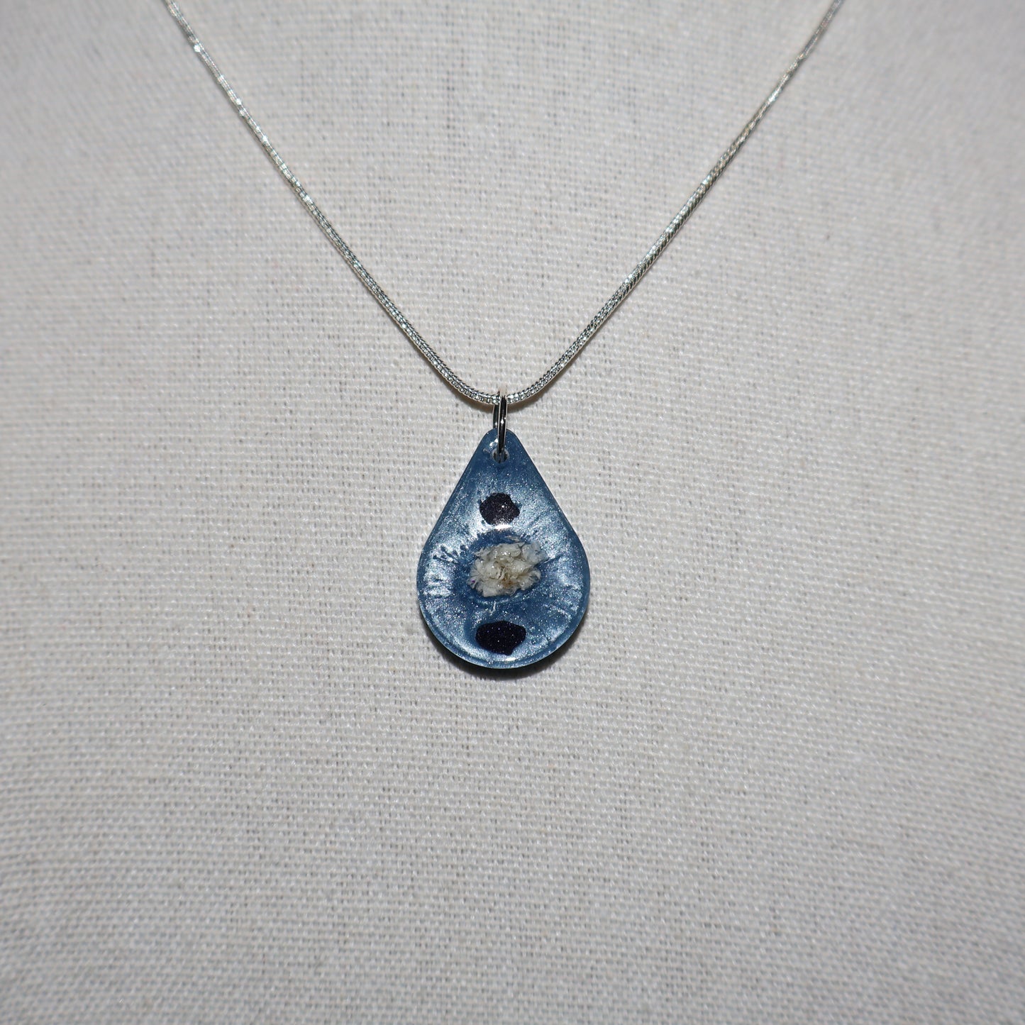 Collier de résine Astra