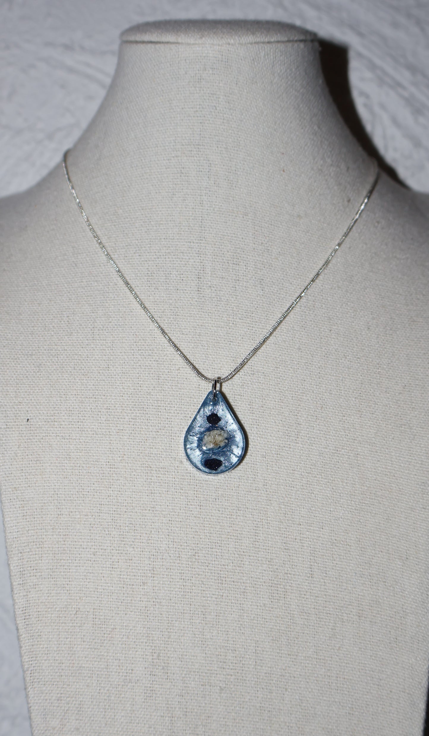 Collier de résine Astra