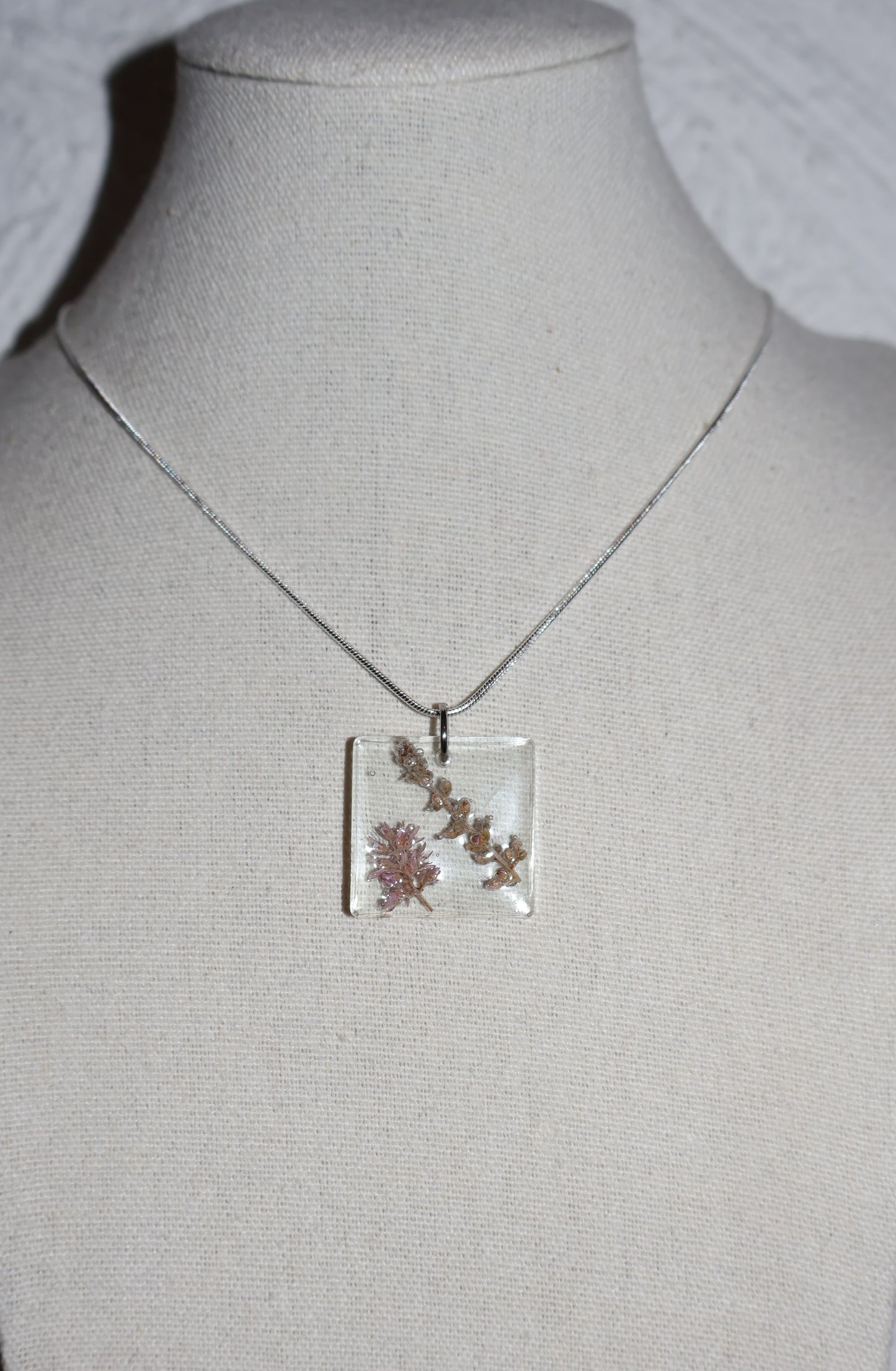 Collier de résine Astra