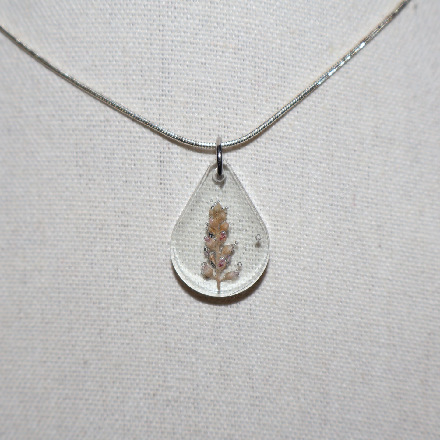 Collier de résine Astra