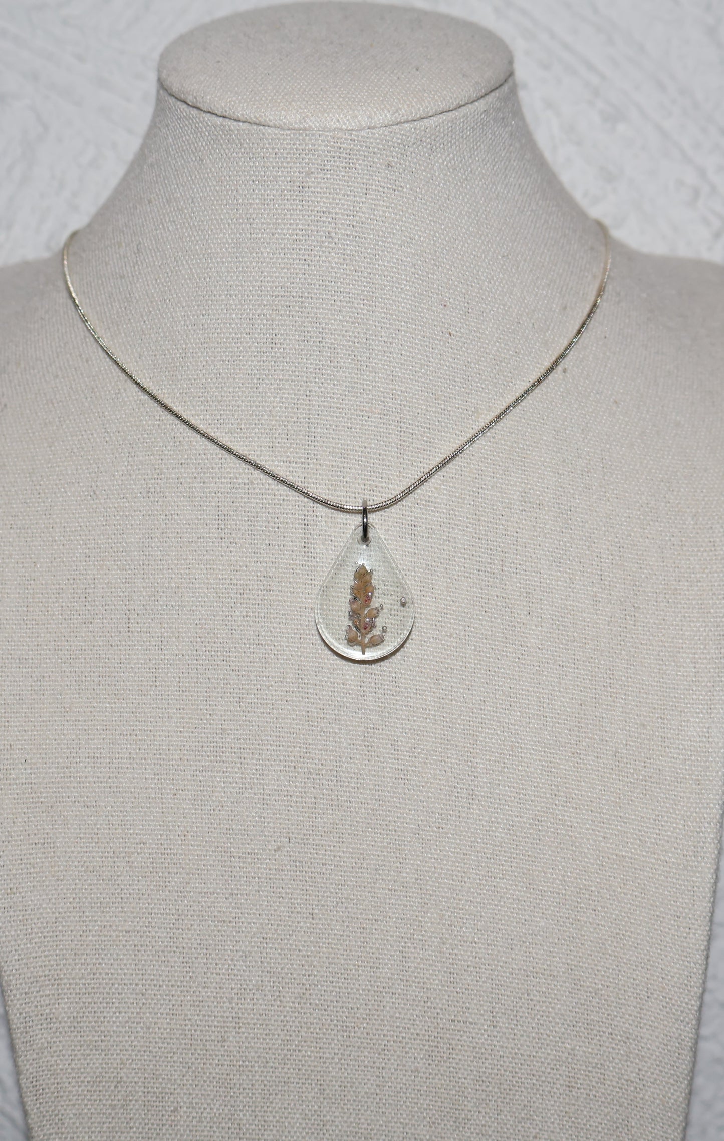 Collier de résine Astra
