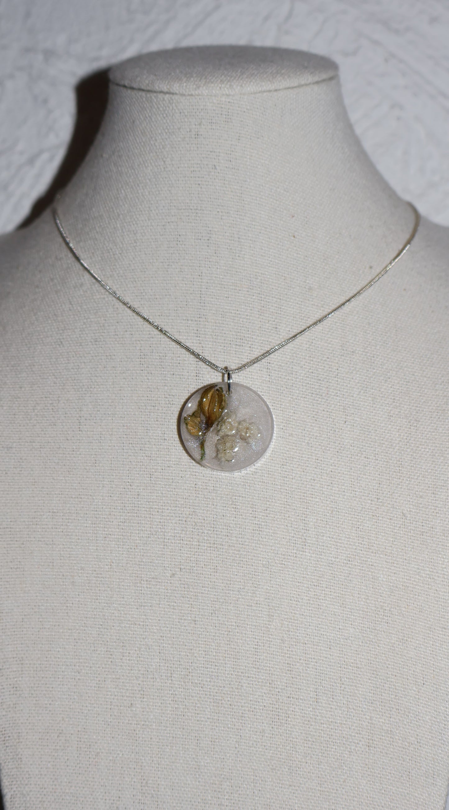 Collier de résine Astra