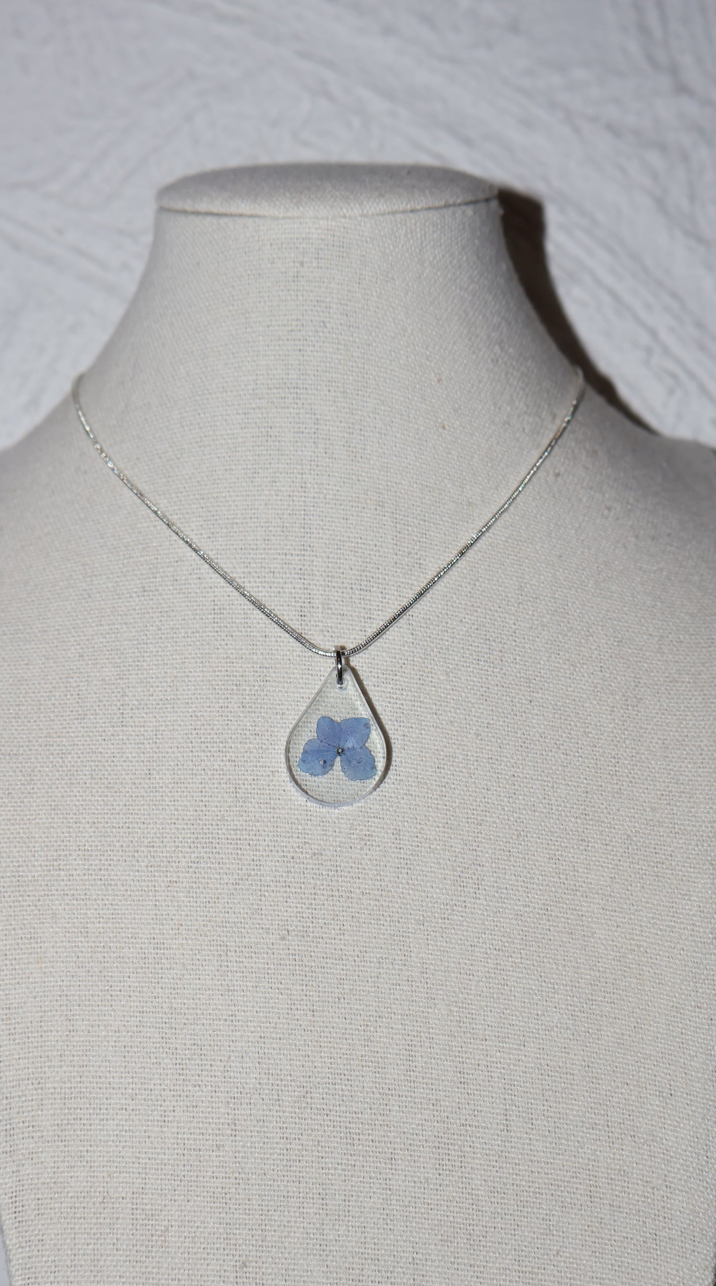 Collier de résine Astra