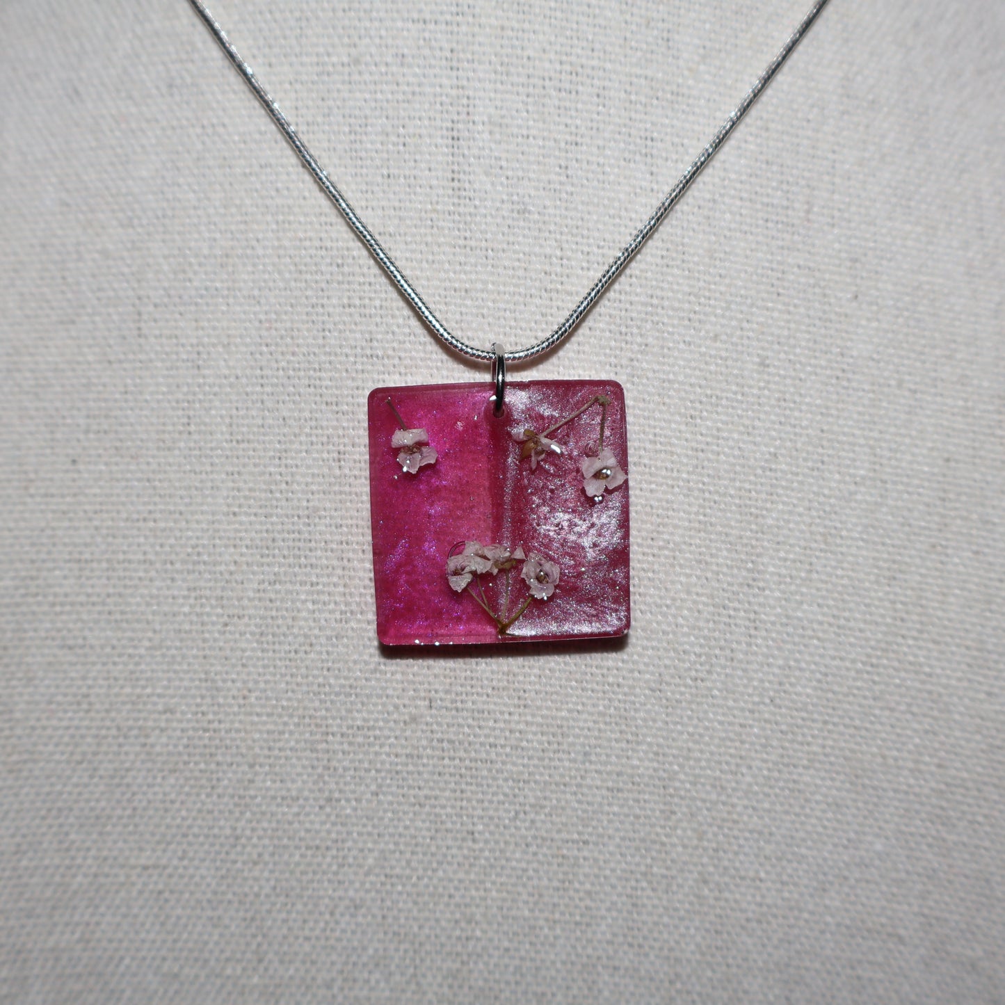 Collier de résine Astra
