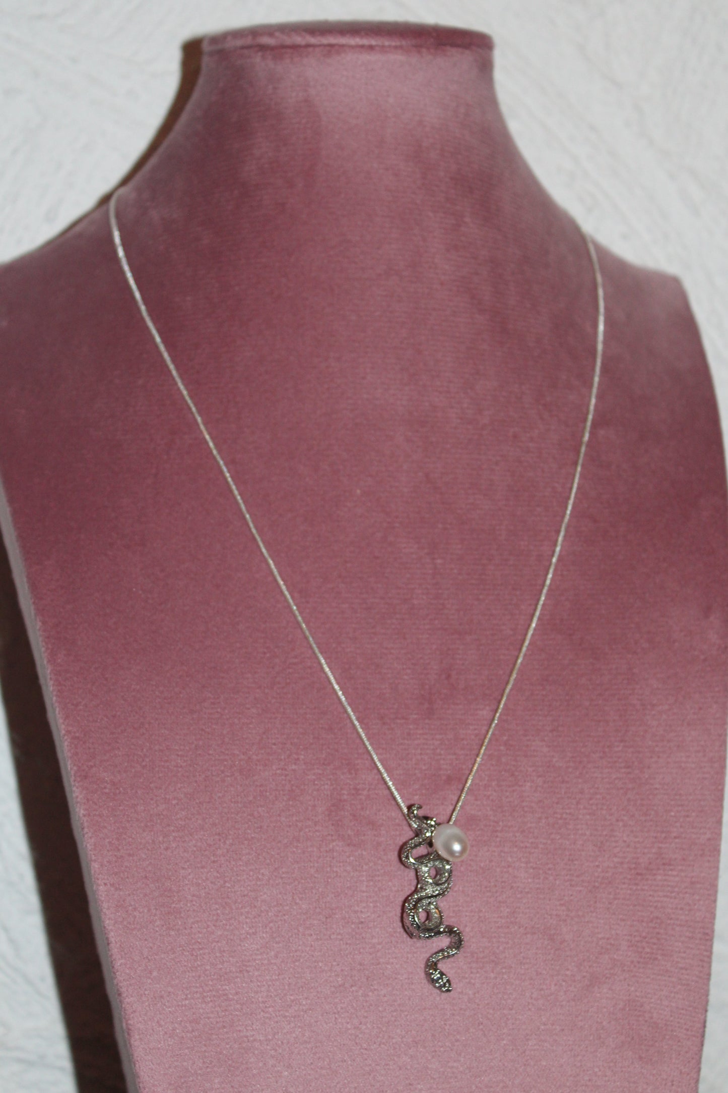 Collier Astra