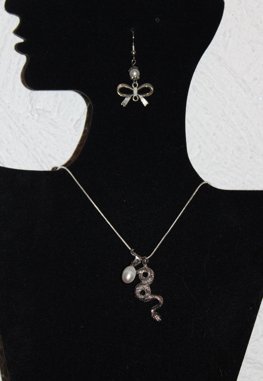 Collier Astra