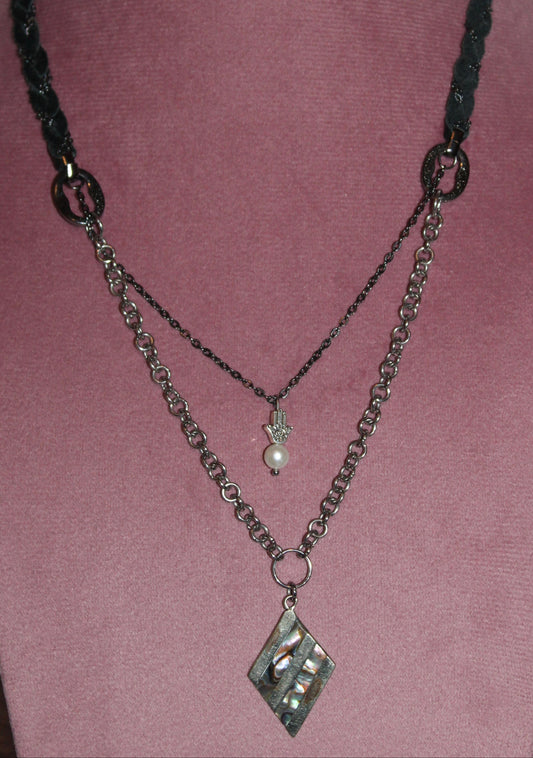 Collier Astra de fantaisie